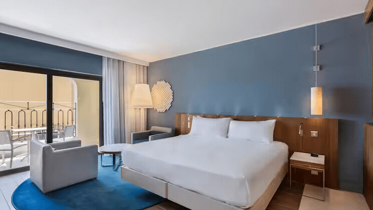 King Deluxe Room with Garden View 